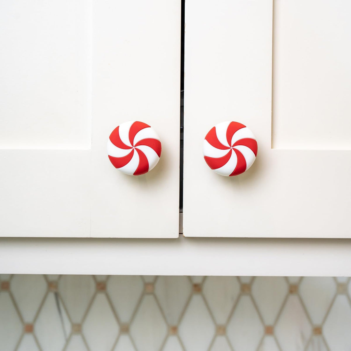 Knobēz:_Red_Peppermint_Decorative_Knob_Covers_Package_of_12_(Red)