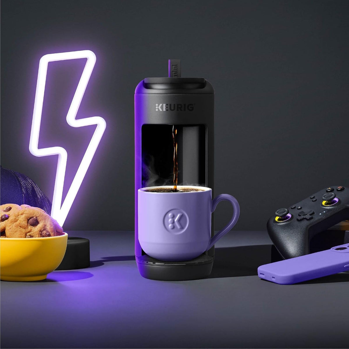 Keurig_K-Mini_Mate_Single_Serve_K-Cup_Pod_Coffee_Maker,_Brews_Up_to_12_oz_Cup,_Compact_Portable_Coffee_Machine_for_Small_Spaces,_Great_for_Dorms_&_Offices,_Black