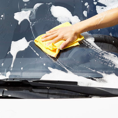 Amazon_Basics_Microfiber_Cleaning_Cloths,_Ultra_Absorbent,_Lint_Free,_Streak_Free,_Non-Abrasive,_Reusable_and_Washable,_16"_x_12",_Blue/White/Yellow,_Pack_of_24