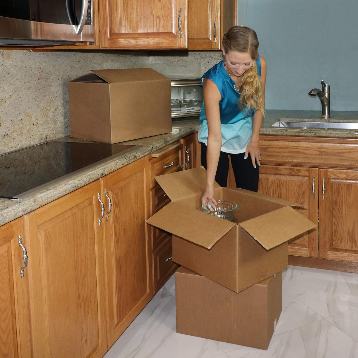 Amazon_Basics_Cardboard_Moving_Boxes_for_Packing_and_Shipping,_Medium_Size,_18"_x_14"_x_12",_Brown,_10-Pack